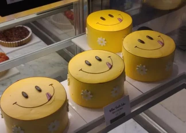 압구정 로데오 카페노티드 매장 외관