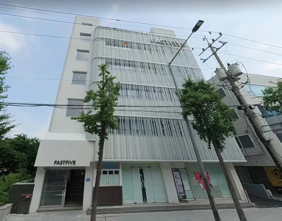 리모델링 후 빌딩 외관