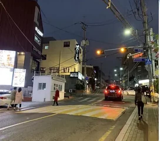 경리단길 폐업 점포 사진