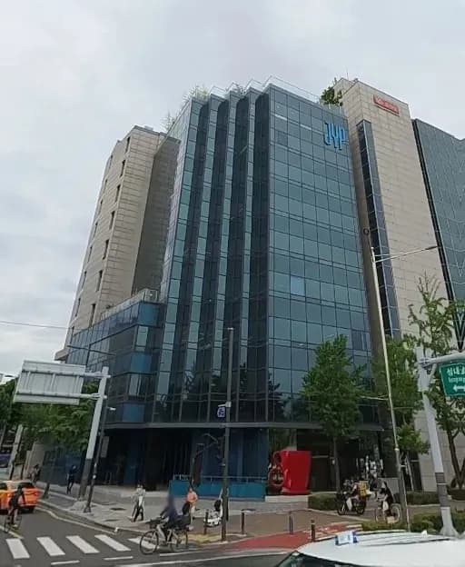 JYP 성내동 사옥 외관